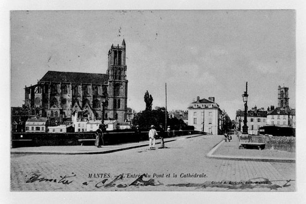 Campagne photographique sur le patrimoine de Mantes-la-Jolie en 1977