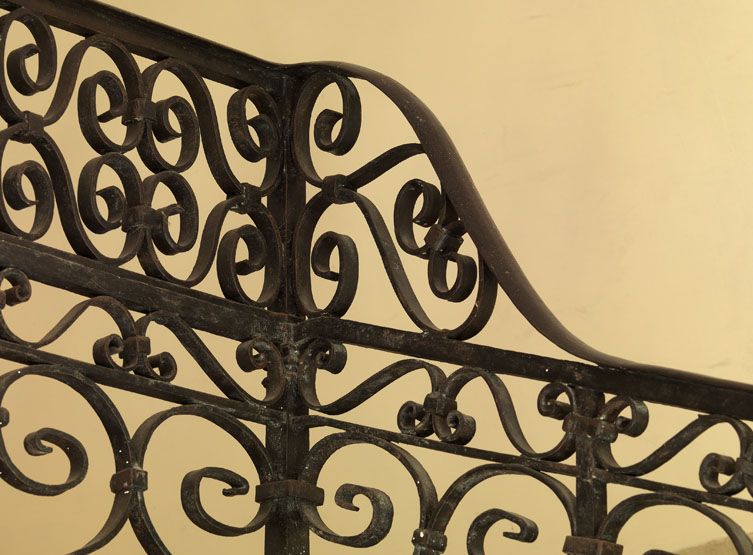 rampe d'appui, escalier du pavillon de la Reine de l'abbaye du Val-de-Grâce, actuellement hôpital (non étudié)