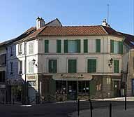 maison, actuellement bibliothèque, 2 rue de l' Hautil