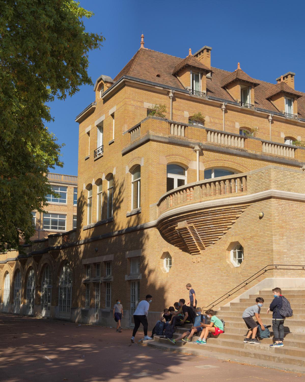 Lycée Marie-Curie