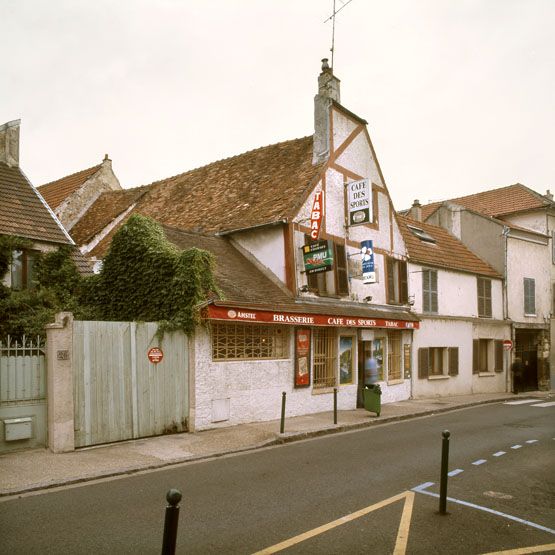 maison actuellement Bar des Sports
