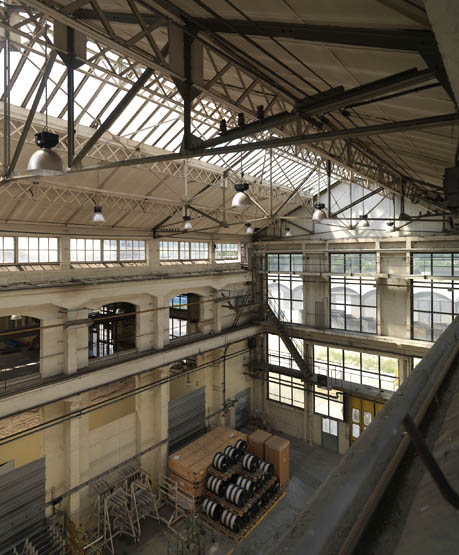 Usine de matériel électrique industriel Schneider et Cie, puis Le Matériel Electrique Scheider-Westinghouse (SW), puis Jeumont-Schneider (JS), actuellement ensemble industriel appelé "Espace Technologique et Industriel de Champagne-sur-Seine" (zone ETIC)