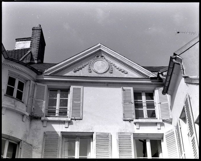 Campagne photographique sur le patrimoine de Mantes-la-Jolie en 1977