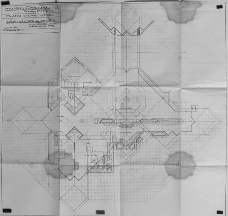Maison X, Boussy-Saint-Antoine