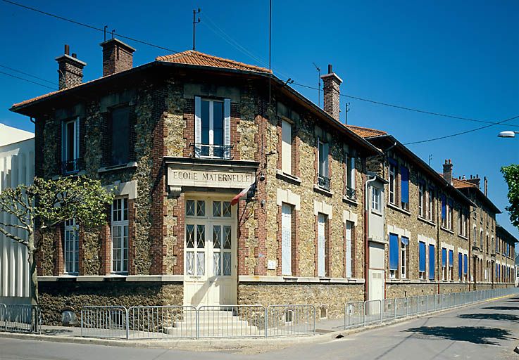 Ecole maternelle dite école de garçons et Filles du Plant Champigny