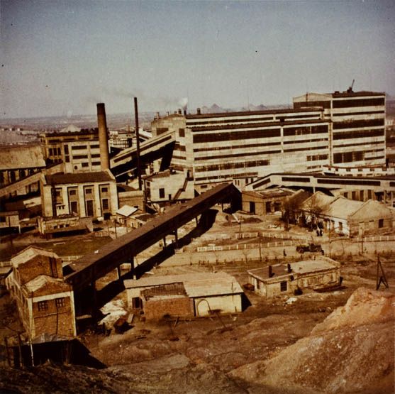 Avon - usine de matériel d'équipement industriel de la société PIC, puis Venot-Pic, puis Fives-Cail Babcock actuellement pépinière d'entreprises, logement et centre d'action sociale