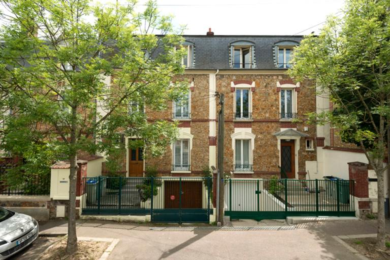 hôtels, maisons, immeubles