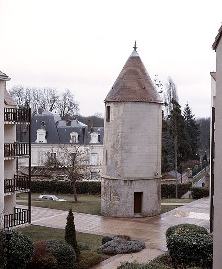 ferme seigneuriale du chapitre Notre-Dame de Paris, dite ferme du Moussel