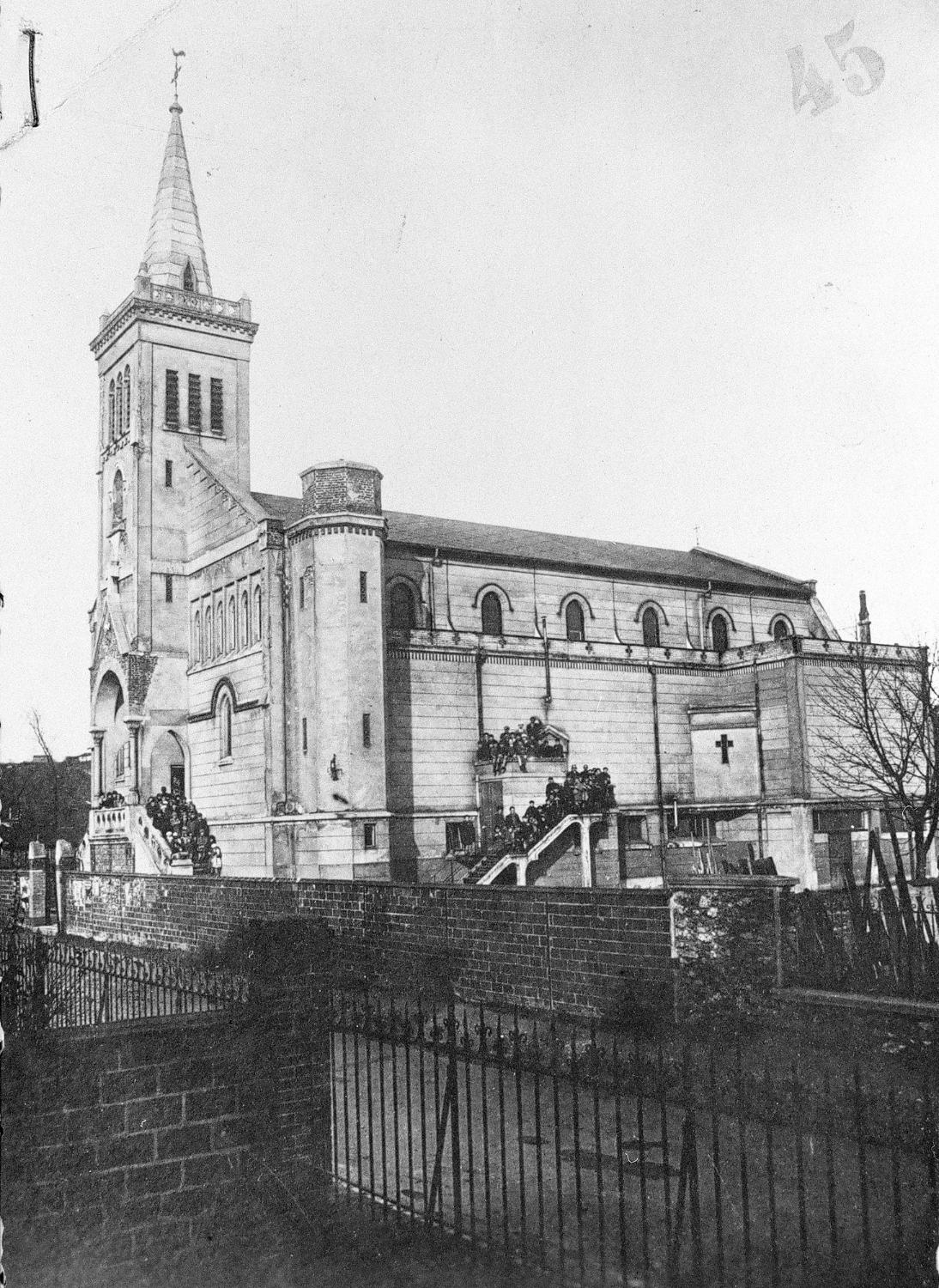 église paroissiale Notre-Dame-de-Lourdes