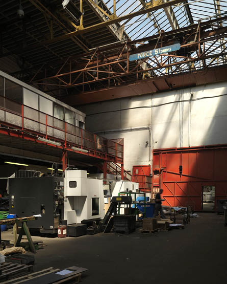 Usine de matériel électrique industriel Schneider et Cie, puis Le Matériel Electrique Scheider-Westinghouse (SW), puis Jeumont-Schneider (JS), actuellement ensemble industriel appelé "Espace Technologique et Industriel de Champagne-sur-Seine" (zone ETIC)