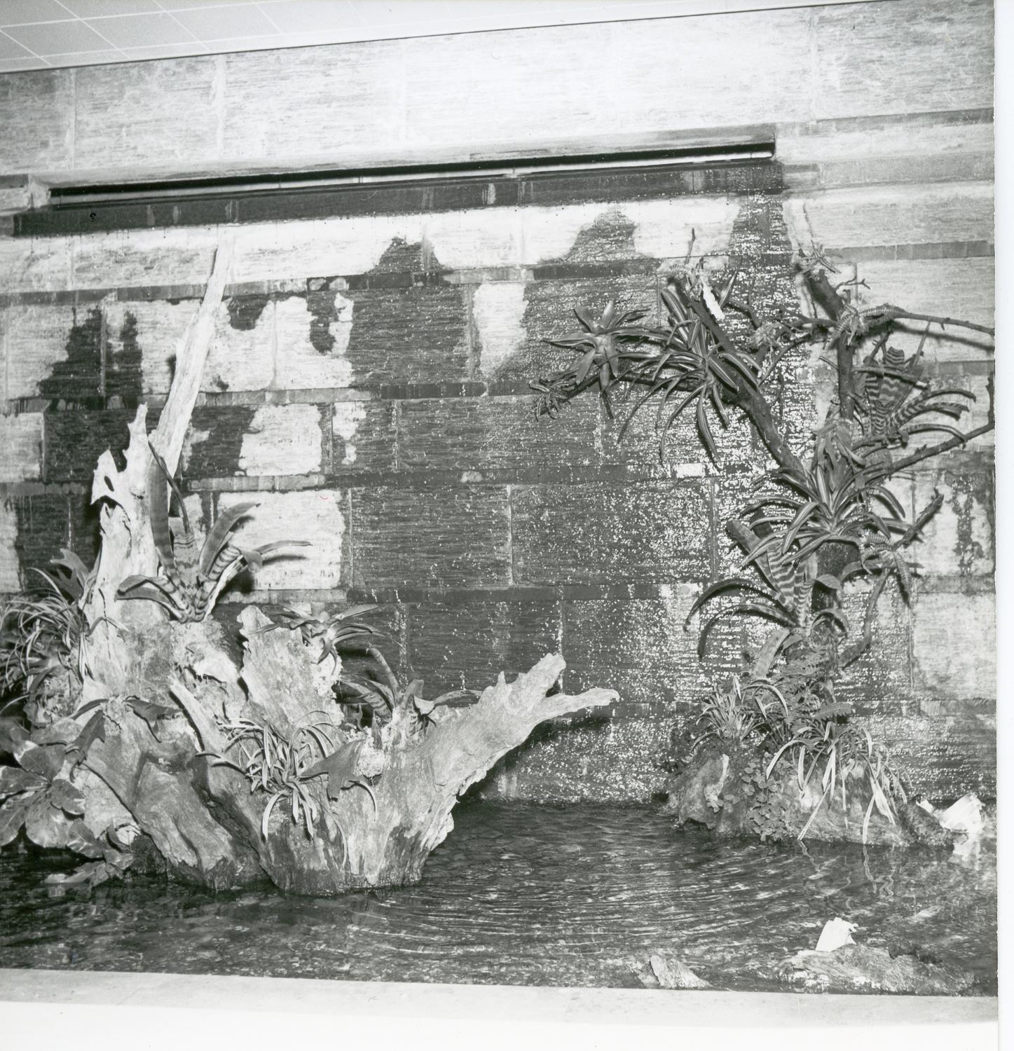 Les Installations terminales, Orly 4 dans les années 1960