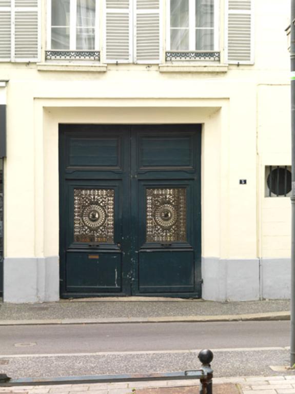 hôtels, maisons, immeubles