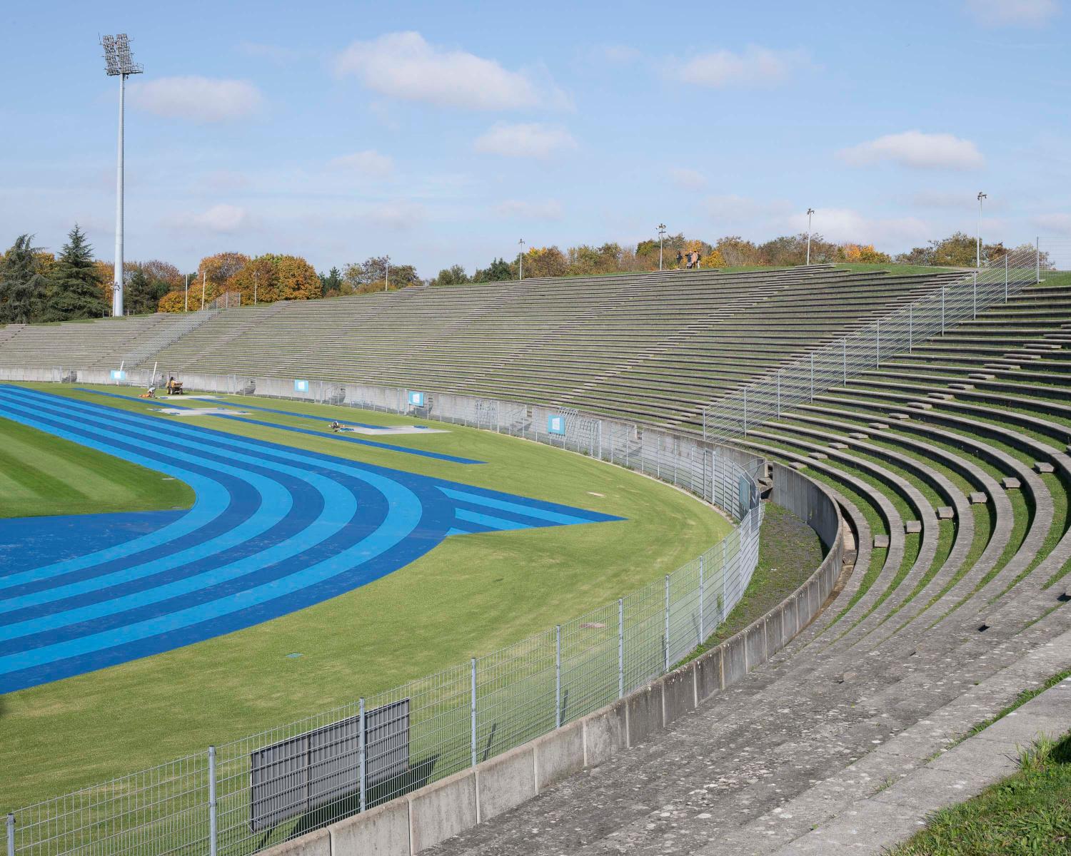 Stade omnisport d'Evry - actuel stade Robert-Bobin