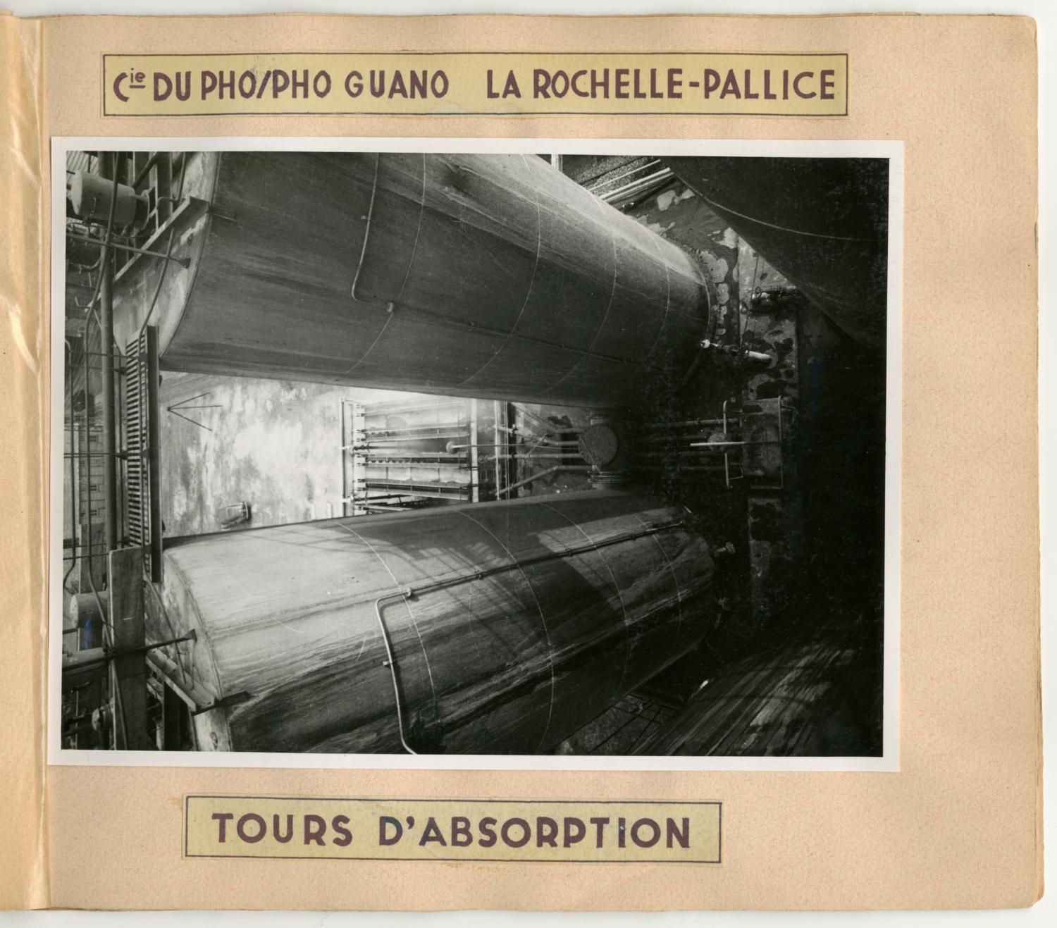 Usine de produits chimiques Poulenc Frères, puis usine d'engrais de la Société Française du Lysol, puis usine de chaudronnerie et usine d'articles en matière plastique (usine d'enceintes de confinement) Ateliers de Technochimie