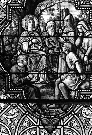 9 verrières : Sainte Famille, saint Augustin et sainte Monique, baptême de saint Romain par saint Laurent, Cène, martyre de saint Saturnin, saint Louis rendant la justice, sainte Elisabeth faisant l'aumône, saint Guillaume archevêque de Bourges, saint Vincent de Paul (baies 7, 9, 11, 12, 14, 16, 18, 20, 22)