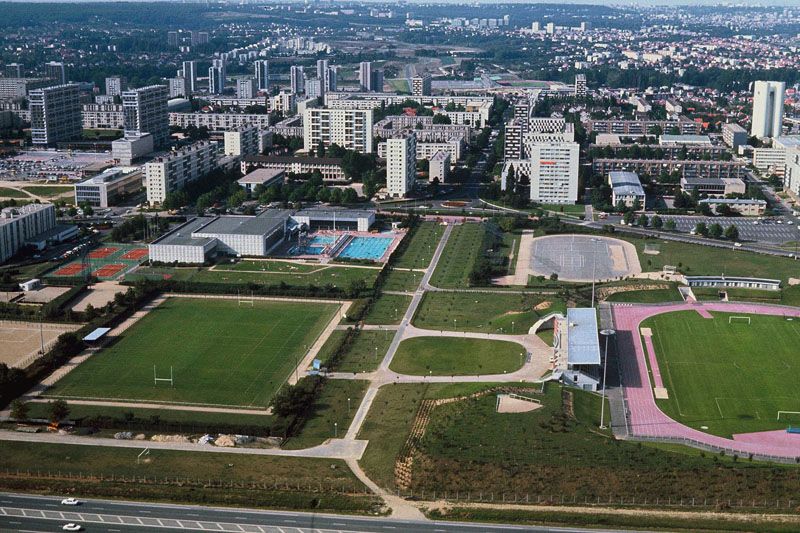 complexe sportif dit Centre Omnisports, actuellement Centre Omnisports Pierre de Coubertin