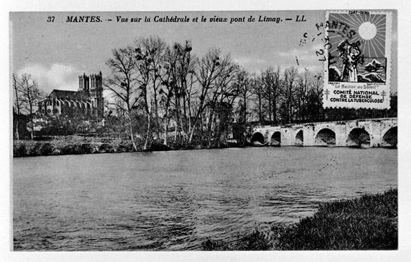 Campagne photographique sur le patrimoine de Mantes-la-Jolie en 1977