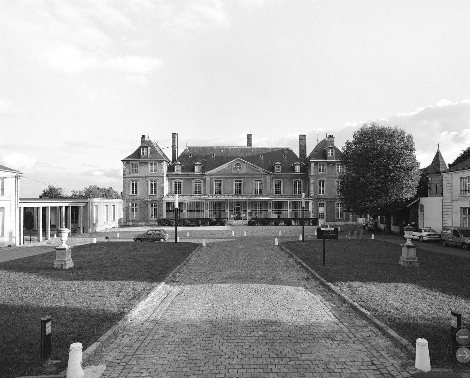 Château d'Athis, actuellement école Saint-Charles