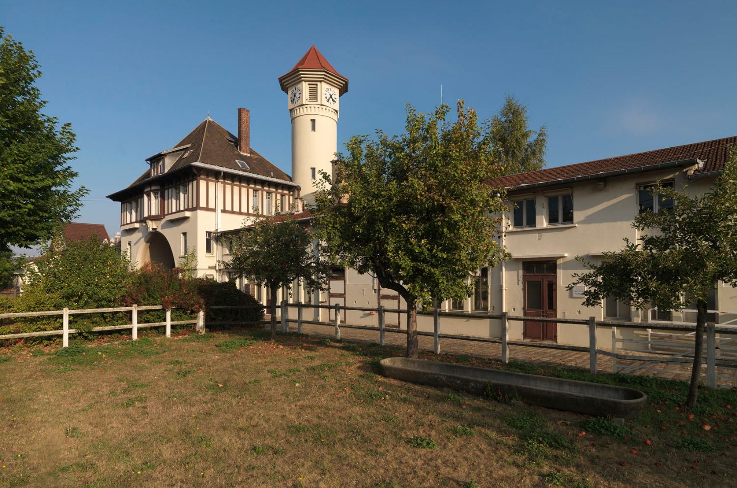usine ex Roussel-Uclaf
