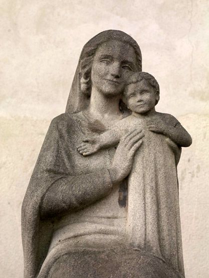 monument à la Vierge