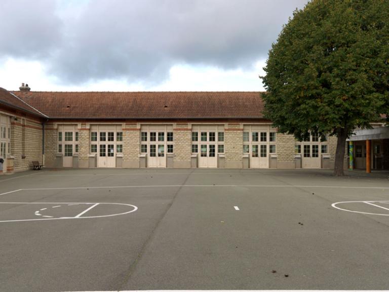 Ecole primaire de filles, actuellement école élémentaire Hélène-Boucher