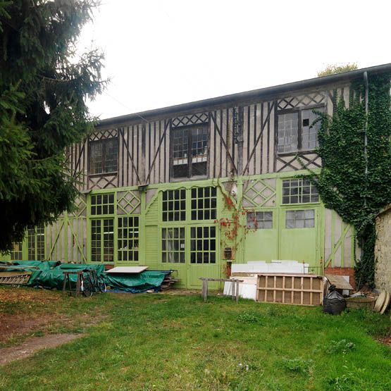 Fontainebleau - usine de menuiserie Barre, actuellement ébénisterie Atelier Saint-Louis