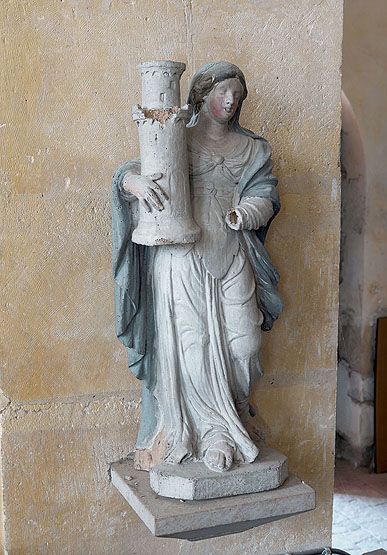 statue : sainte Barbe
