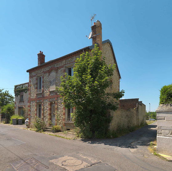 Veneux-les-Sablons - Usine d'embouteillage (vestiges)