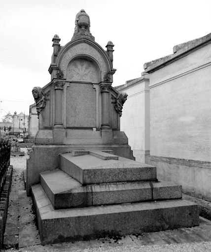 tombeau de la famille Rousseau-Legoix