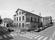 Usine de peausserie (usine de traitement des peaux de lapin) C. et E. Chapal frères et cie, puis Société anonyme des anciens établissements C. et E. Chapal frères et cie, actuellement hôtel industriel, logement et ateliers d'artistes