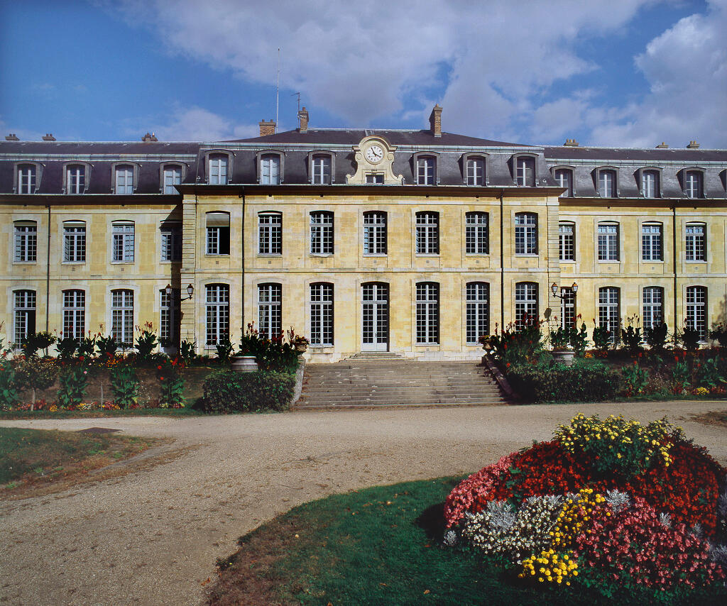 Château, Lycée dit Château de le Prevost puis DESCONDE, Lycée du Prince Impérial, actuellement Lycée Michelet