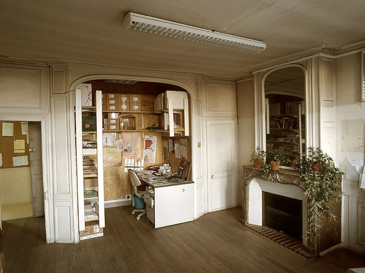 maison de campagne dite château de la Princesse, mairie-école de garçons, actuellement bibliothèque Saint-Exupéry