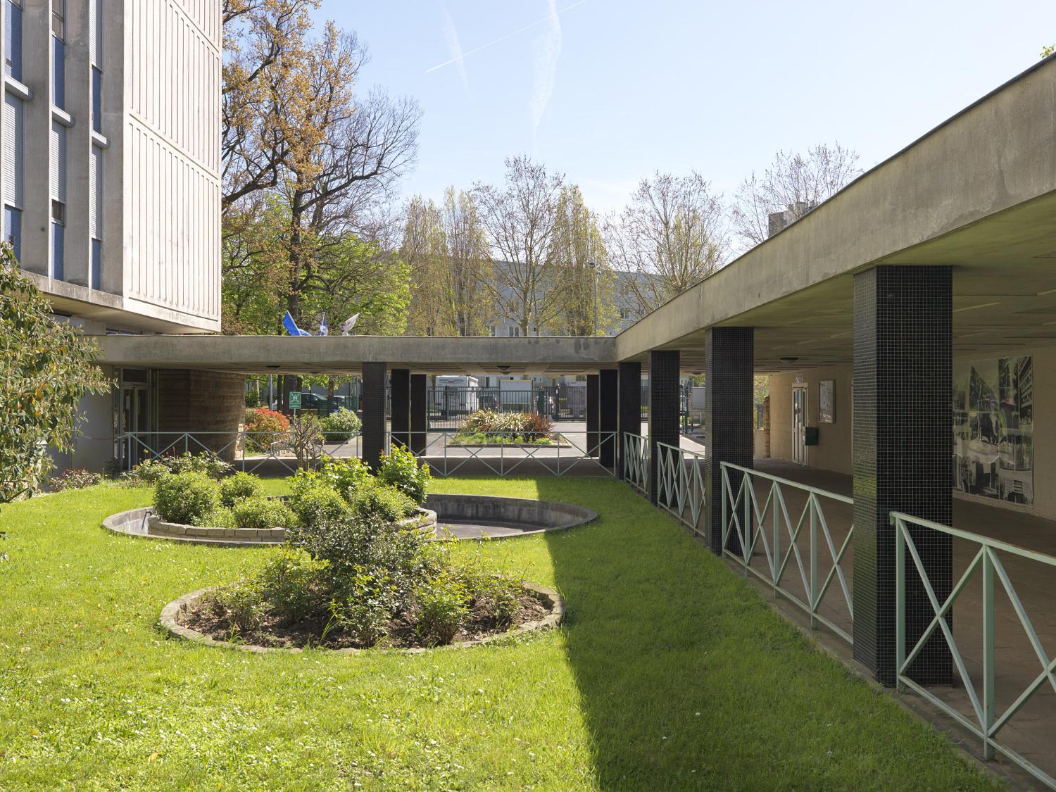 Lycée Le-Corbusier