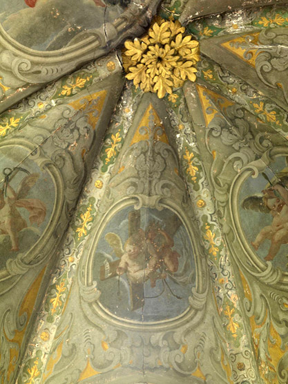 fresque de la voûte de la chapelle de l'évêché