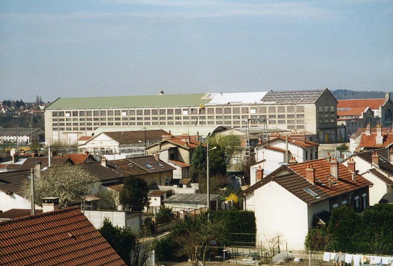 Usine de matériel électrique industriel Schneider et Cie, puis Le Matériel Electrique Scheider-Westinghouse (SW), puis Jeumont-Schneider (JS), actuellement ensemble industriel appelé "Espace Technologique et Industriel de Champagne-sur-Seine" (zone ETIC)