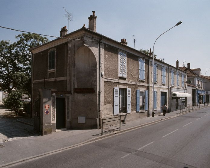 ferme de Beaumont dite ferme Chalon, actuellement centre paroissial