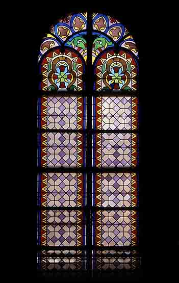 Ensemble de 19 verrières - Chapelle de la Fondation Eugène-Napoléon