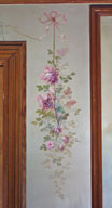 Détail décoratif des peintures murales de la salle des mariages.