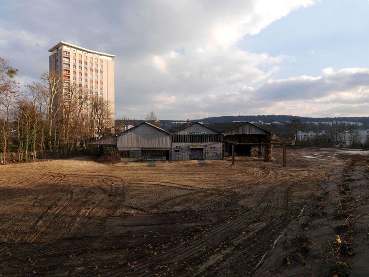 Avon - usine de matériel d'équipement industriel de la société PIC, puis Venot-Pic, puis Fives-Cail Babcock actuellement pépinière d'entreprises, logement et centre d'action sociale