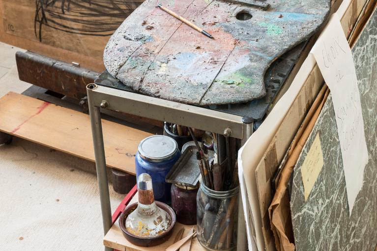 Atelier du peintre d'Isaac Celnikier (Varsovie, 1923-Paris, 2011), situé dans l'ensemble de logements "Jeanne-Hachette"