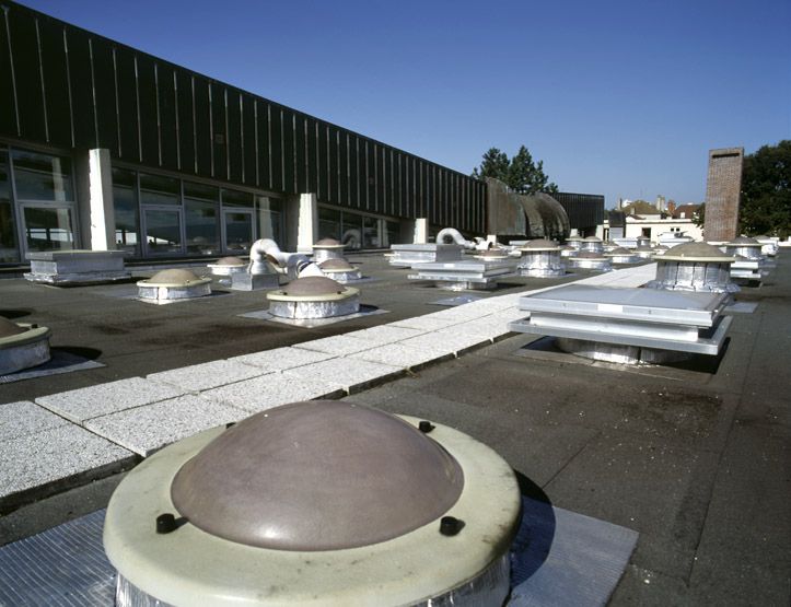 piscine : bassin couvert, bassin découvert, tank à ramer