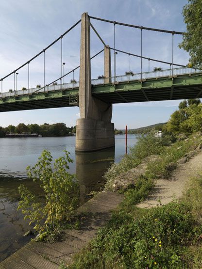 pont routier dit pont suspendu de Triel