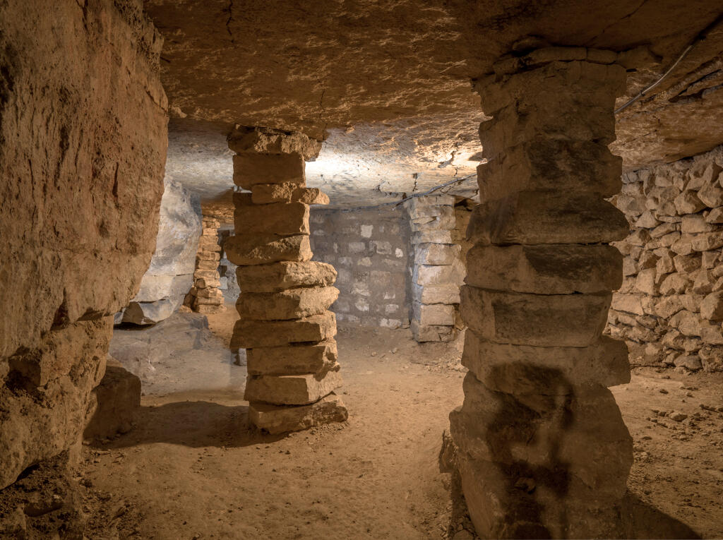 Carrière souterraine dite cave-carrière Delacroix