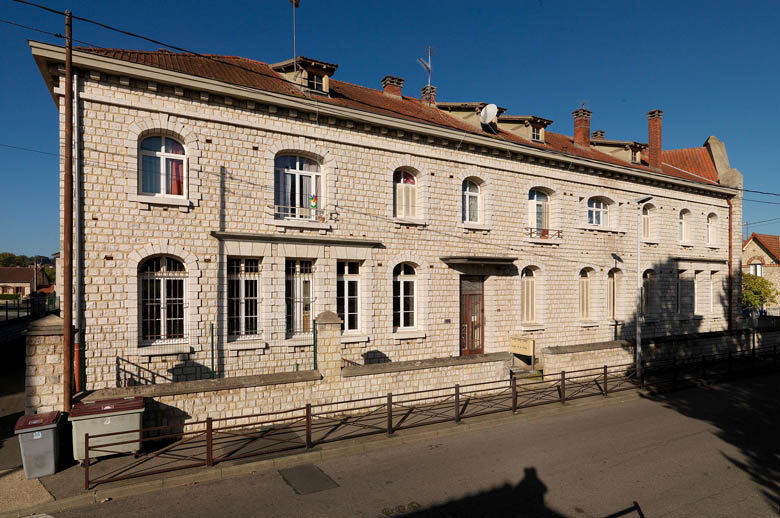 Champagne-sur-Seine - Ecole des garçons, actuellement groupe scolaire Saint-Gilles