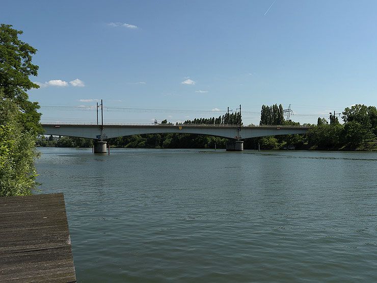 les ponts et passerelles de l'OIN ORSA (Opération d'intérêt national Orly-Rungis-Seine-Amont)