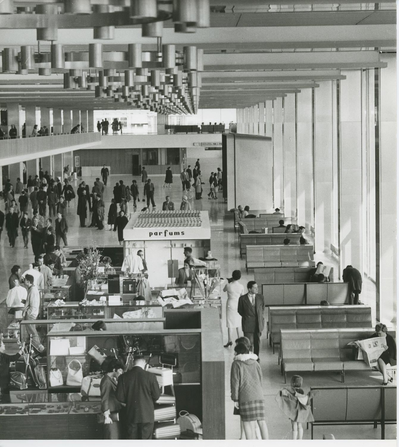 Les Installations terminales, Orly 4 dans les années 1960