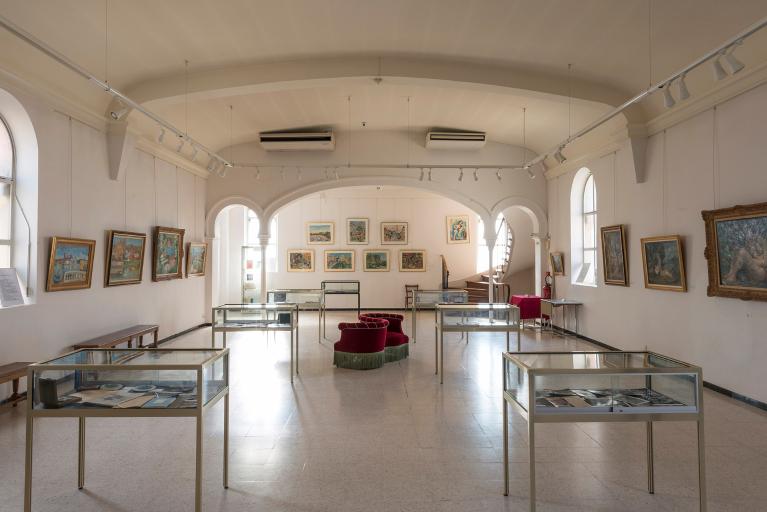 Ancienne synagogue, aujourd'hui centre d'art et musée André Planson