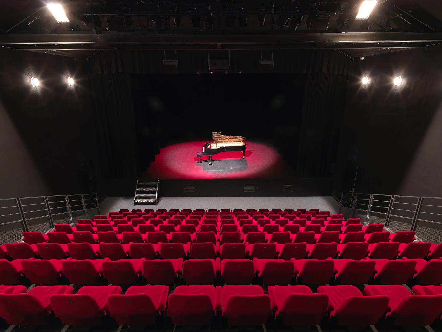 Bligny (Briis-sous-Forges), théâtre du centre hospitalier de