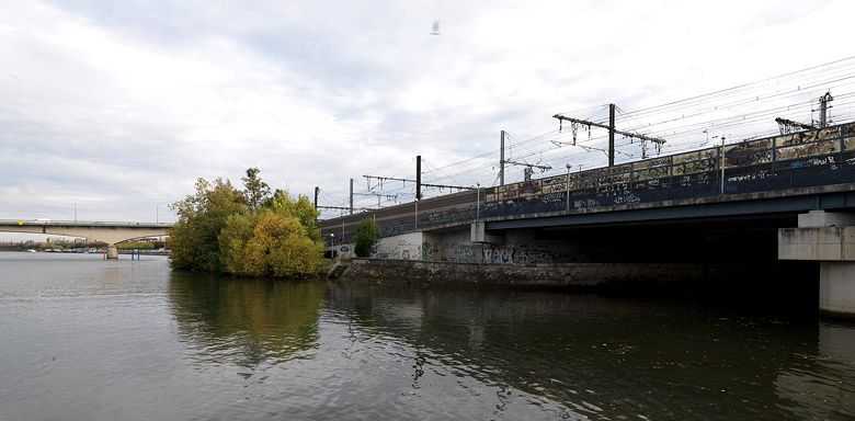 les ponts et passerelles de l'OIN ORSA (Opération d'intérêt national Orly-Rungis-Seine-Amont)