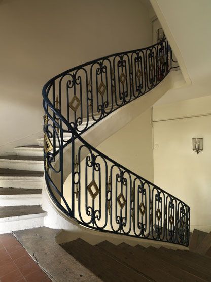 rampe d'appui, escalier secondaire de l'hôtel de Rohan-Strasbourg, actuellement Archives Nationales (non étudié)